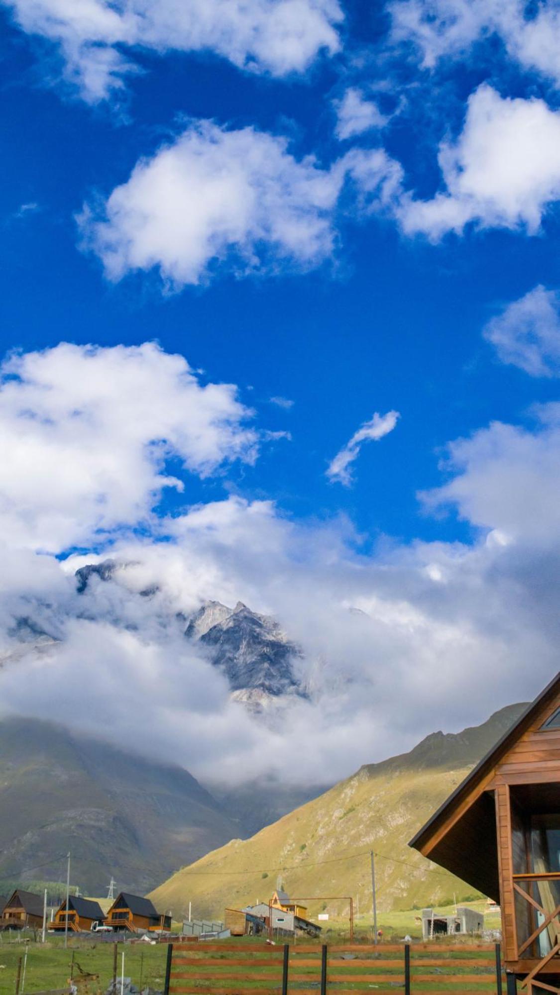 Chalet Cliffside Kazbegi